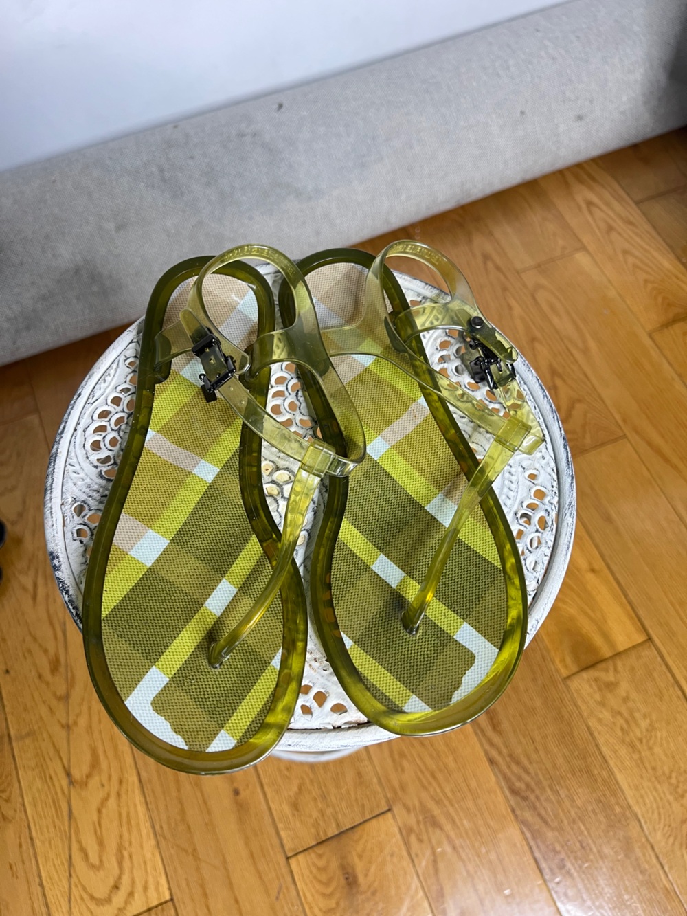 Burberry Olive Green Transparent Jelly Thong Sandals